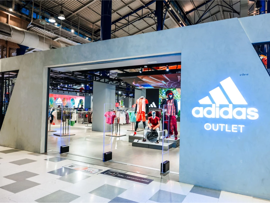 ADIDAS OUTLET: THE LARGEST ADIDAS OUTLET IN EASTERN THAILAND