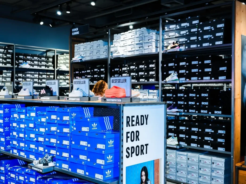 Adidas Outlet 4